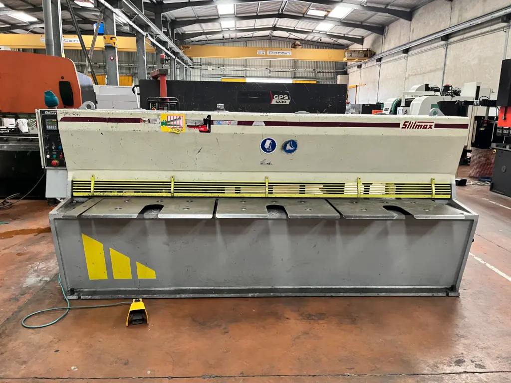 Second-hand AMADA Guillotine shear Type GPS 630