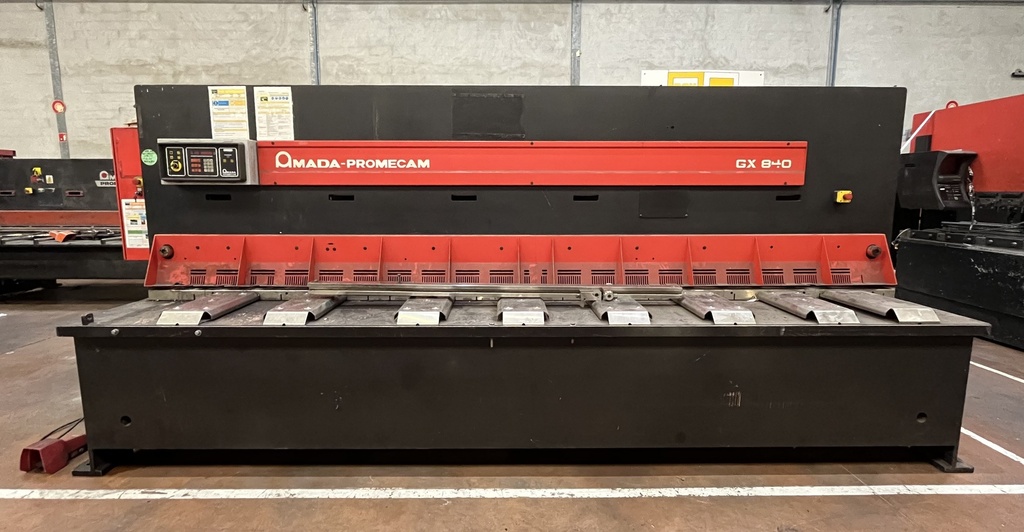 (MODELE FP OCCAS Scomo )  CISAILLE GUILLOTINE AMADA GX 840 GE
